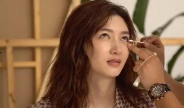 美妆师爆料杨幂事件视频,揭秘明星化妆台背后的秘密