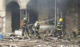 飞机坠落最新爆料新闻,揭秘事故真相与幸存者证词